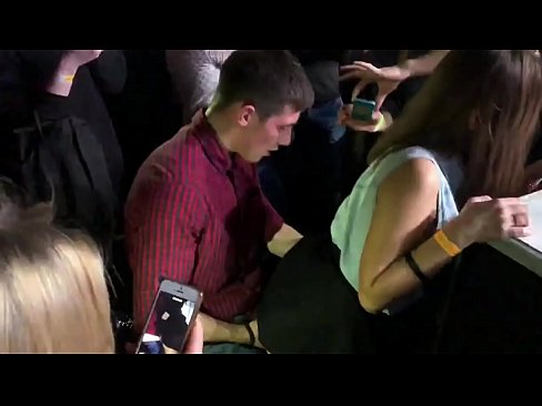 ❤️ Sexo real en una discoteca rusa. Chica rusa de 18 años en el ano y la vagina follada en un club nocturno ❤❌ Video de sexo de calidad en es.xxxwow-net.ru ❌️